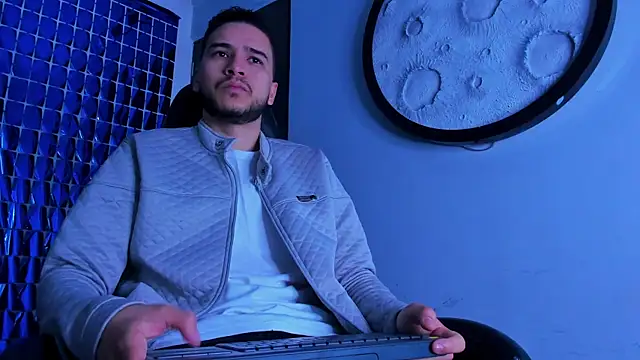 mike 257 online show from 4, 3, 2026