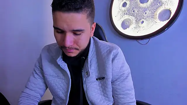 mike 257 online show from 23, 4, 2026