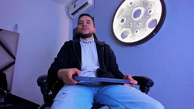 mike 257 online show from 27, 4, 2026