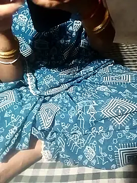 Hot cauple indian online show from 24, 4, 2026