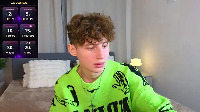 Snapshot of crisp1n chatting on 22, 10, 2025 crisp1n online show from 22, 10, 2025