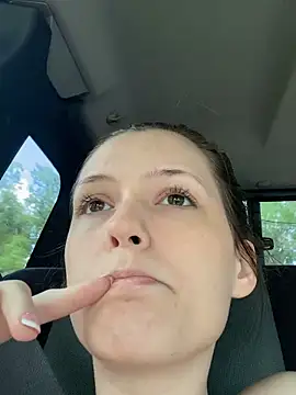 Thedeepwebcutie online show from 15, 5, 2026