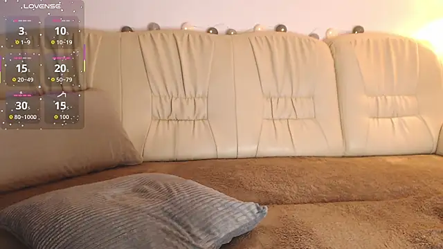 Snapshot of Bella_Rosee4u chatting on 5, 12, 2025 Bella Rosee4u online show from 5, 12, 2025