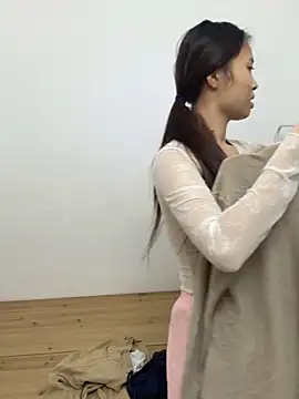 Snapshot of aaaaawhate chatting on 26, 10, 2025 aaaaawhate online show from 26, 10, 2025