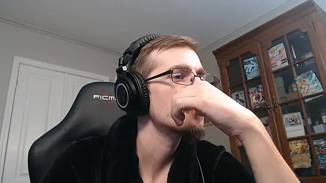 Snapshot of CasuallyCorrupt chatting on 22, 11, 2025 CasuallyCorrupt online show from 22, 11, 2025