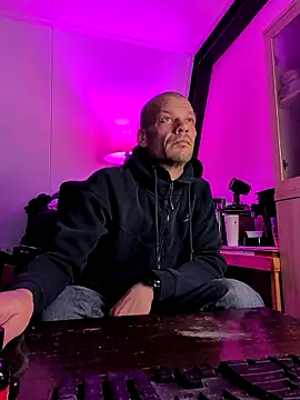 Snapshot of Kinky_Play1 chatting on 5, 1, 2026 Kinky Play1 online show from 5, 1, 2026