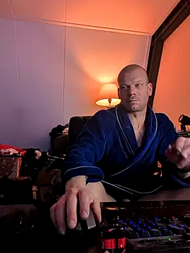 Snapshot of Kinky_Play1 chatting on 7, 1, 2026 Kinky Play1 online show from 7, 1, 2026