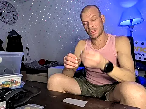 Snapshot of Kinky_Play1 chatting on 1, 2, 2026 Kinky Play1 online show from 1, 2, 2026