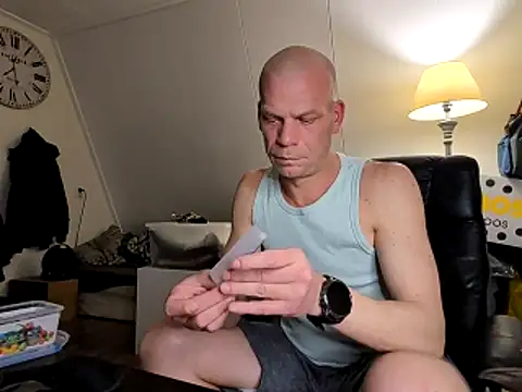 Kinky Play1 online show from 15, 3, 2026