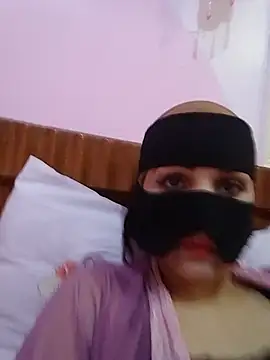 SandyAmr online show from 26, 7, 2026