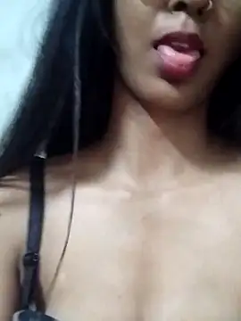 Snapshot of Aaliya_BigBoobs_1 chatting on 19, 12, 2025 Aaliya BigBoobs 1 online show from 19, 12, 2025