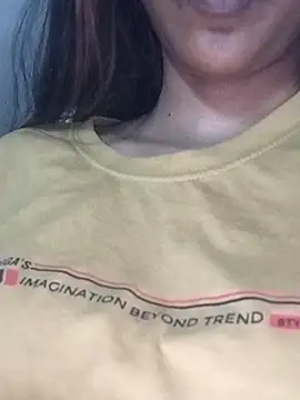 Snapshot of Aaliya_BigBoobs_1 chatting on 15, 2, 2026 Aaliya BigBoobs 1 online show from 15, 2, 2026