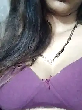 Snapshot of Aaliya_BigBoobs_1 chatting on 11, 3, 2026 Aaliya BigBoobs 1 online show from 11, 3, 2026