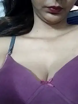 Snapshot of Aaliya_BigBoobs_1 chatting on 17, 5, 2026 Aaliya BigBoobs 1 online show from 17, 5, 2026