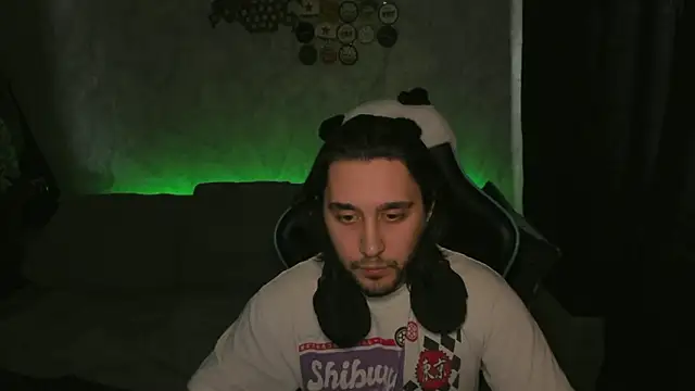 Pohyi  online show from 8, 3, 2026