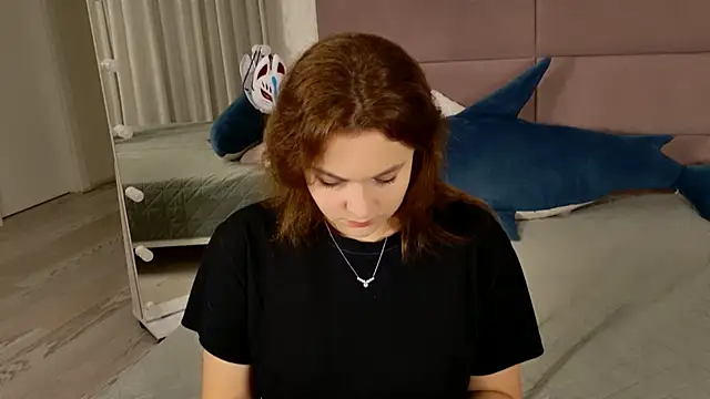 KirraMoss online show from 10, 7, 2026