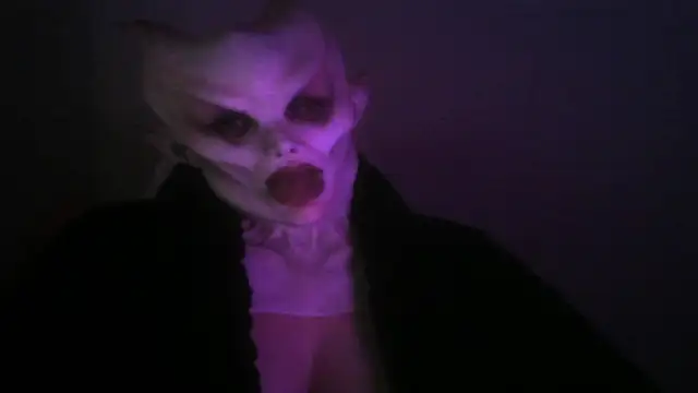 GothQueenCatrianna online show from 16, 11, 2025