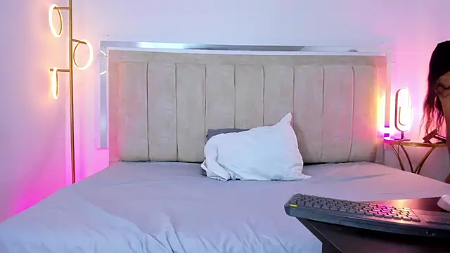 Crystal Stones online show from 17, 2, 2026