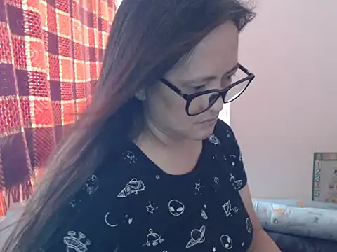 Snapshot of Kinkybela2025 chatting on 27, 5, 2026 Kinkybela2025 online show from 27, 5, 2026