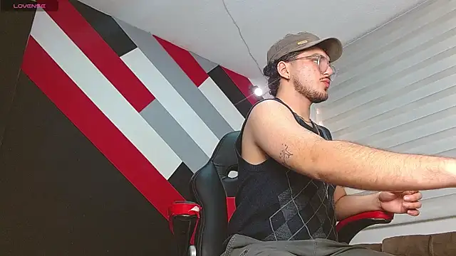 Zac Golden online show from 16, 6, 2026