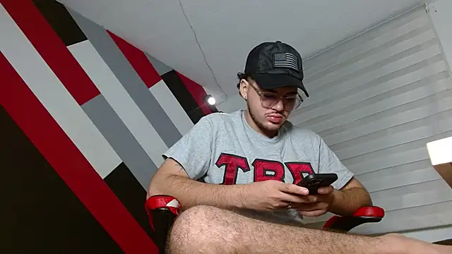 Zac Golden online show from 19, 6, 2026