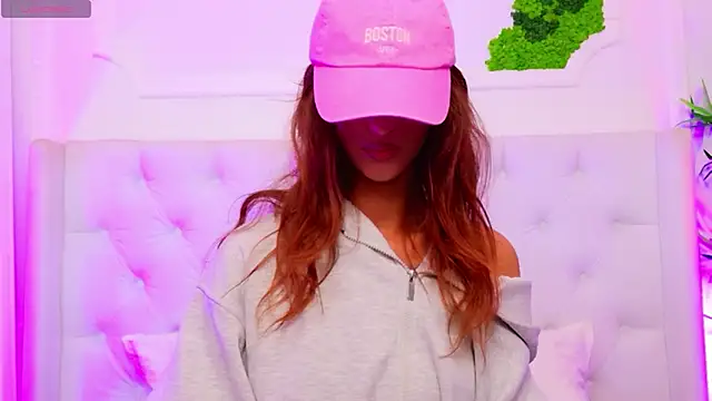 ElisaCharm online show from 25, 4, 2026