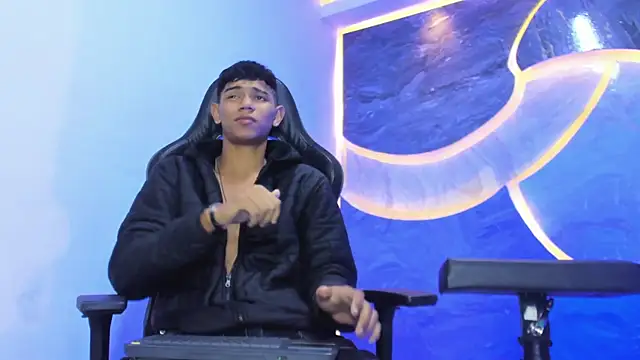 Sex Boy 33  online show from 26, 11, 2025