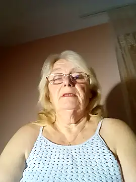 AmyLove353 online show from 25, 10, 2025