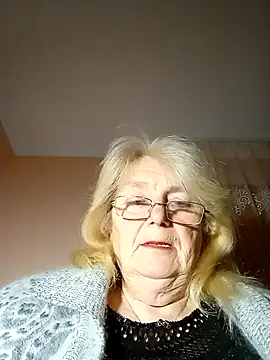 AmyLove353 online show from 12, 11, 2025