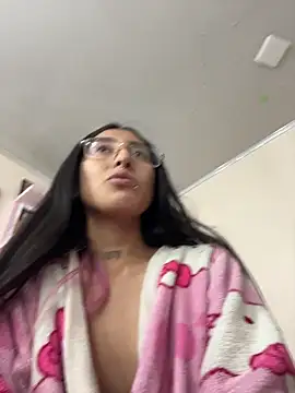 Violeet-Smith online show from 16, 11, 2025