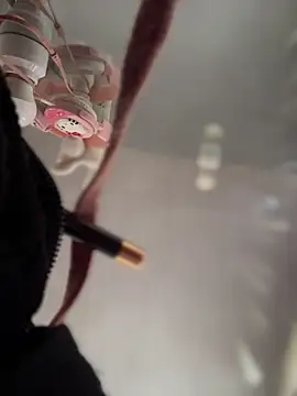 Violeet-Smith online show from 22, 4, 2026