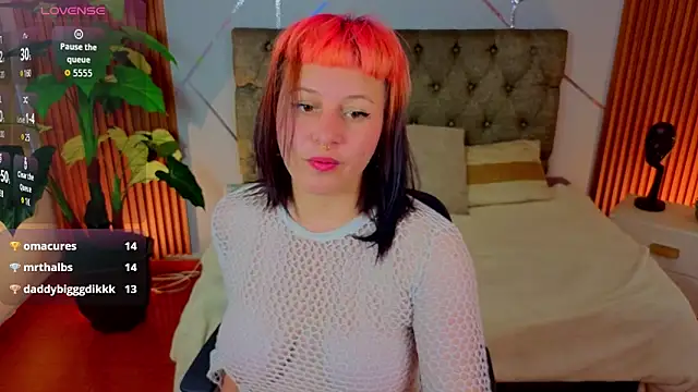 camilaa lux online show from 25, 2, 2026