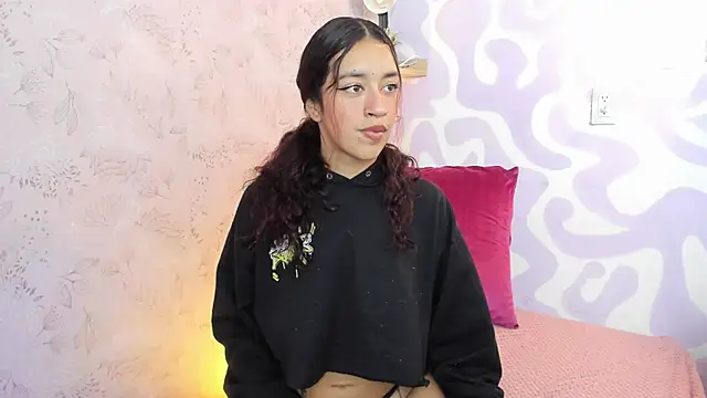 mia scarlett7 online show from 25, 4, 2026