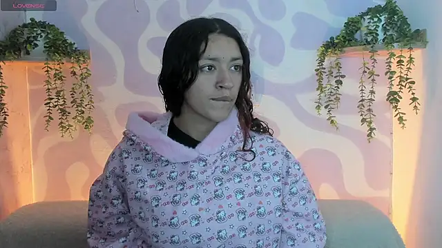 mia scarlett7 online show from 28, 7, 2026