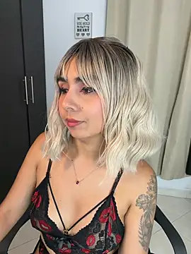 Emilyvalk  online show from 22, 6, 2026
