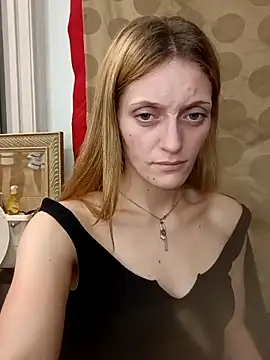 Tessietee online show from 25, 4, 2026