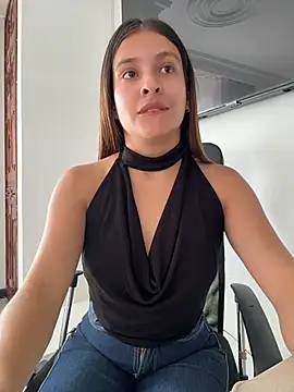 Snapshot of Talia_Bonet chatting on 28, 7, 2026 Talia Bonet online show from 28, 7, 2026