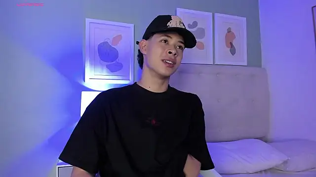 ApoloRicci online show from 7, 3, 2026