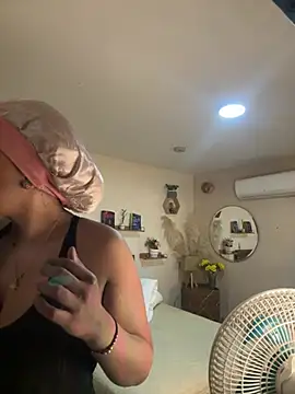 YariRose online show from 11, 7, 2026