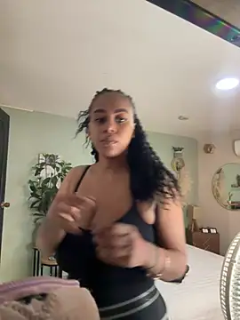 YariRose online show from 22, 7, 2026