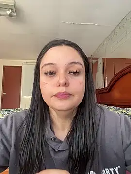 Snapshot of Selena_Roa chatting on 9, 5, 2026 Selena Roa online show from 9, 5, 2026