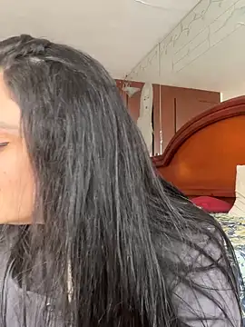 Snapshot of Selena_Roa chatting on 25, 5, 2026 Selena Roa online show from 25, 5, 2026