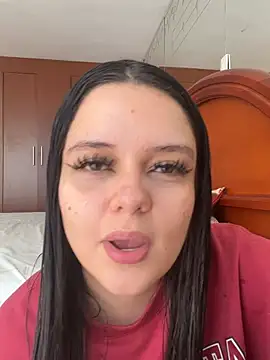 Snapshot of Selena_Roa chatting on 3, 6, 2026 Selena Roa online show from 3, 6, 2026