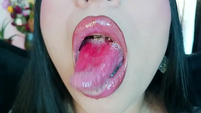 mia roux1 online show from 6, 3, 2026