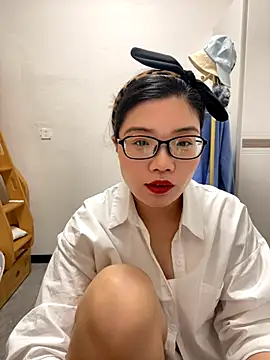 Snapshot of Nlen_baby chatting on 23, 11, 2025 Nlen baby online show from 23, 11, 2025