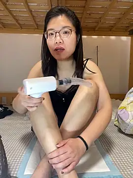 Snapshot of Nlen_baby chatting on 18, 12, 2025 Nlen baby online show from 18, 12, 2025