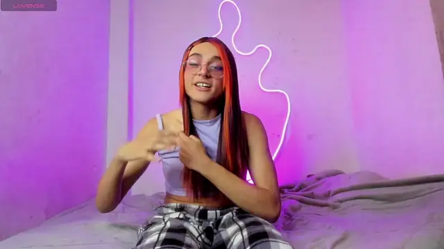 Snapshot of Mika__velvet chatting on 1, 11, 2025 Mika velvet online show from 1, 11, 2025