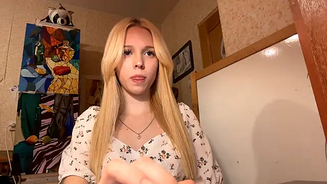 Snapshot of LiltedLube chatting on 22, 10, 2025 LiltedLube online show from 22, 10, 2025