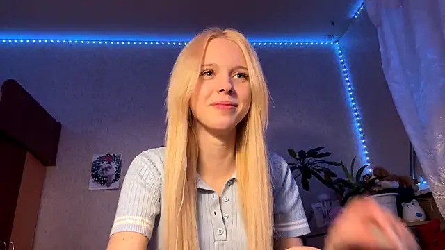 Snapshot of LiltedLube chatting on 17, 11, 2025 LiltedLube online show from 17, 11, 2025