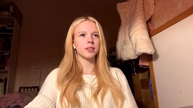 Snapshot of LiltedLube chatting on 25, 11, 2025 LiltedLube online show from 25, 11, 2025